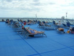 Norwegian Sun Sun Deck picture