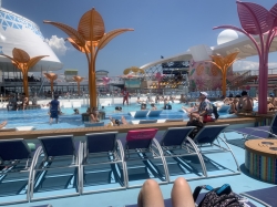 Wonder of the Seas Main Pool picture