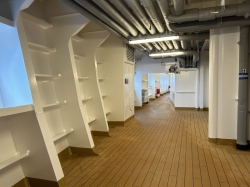 Rotterdam Promenade Deck picture