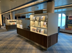 Koningsdam Library picture