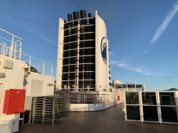 Koningsdam Sun Deck picture