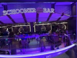 Harmony of the Seas Schooner Bar picture