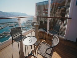 Norwegian Viva Haven Sundeck picture