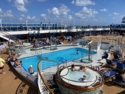 Regal Princess Fountain Pool picture