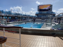 Regal Princess Fountain Pool picture