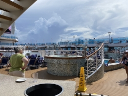 Regal Princess Fountain Pool picture