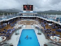 Regal Princess Fountain Pool picture