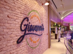 Giovannis Wine Bar picture