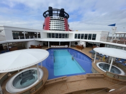 Disney Magic Quiet Cove Pool picture