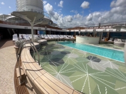 Oceania Vista Pool picture