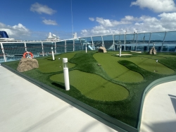 Oceania Vista Golf Putting Greens picture