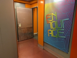 Norwegian Pearl Entourage Teen Lounge picture