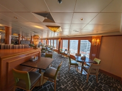 Norwegian Pearl Garden Cafe picture