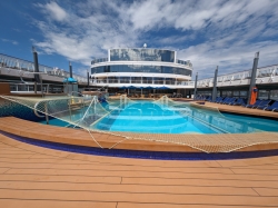 Norwegian Pearl Tahitian Pool picture