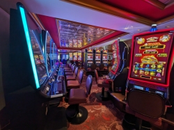 Norwegian Pearl Pearl Club Casino picture