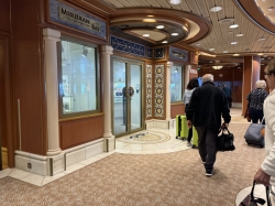 Sapphire Princess Meridian Bay Shop picture