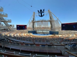 Harmony of the Seas Aqua Theater picture