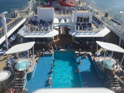 Norwegian Getaway Waves Pool picture