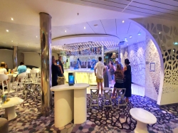 Harmony of the Seas Bionic Bar picture