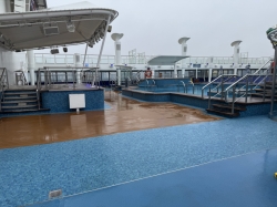 Norwegian Escape Main Pool picture