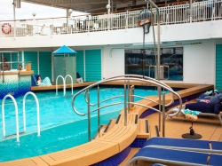 Norwegian Pearl Tahitian Pool picture