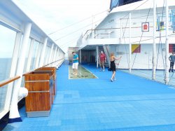 Norwegian Sun Sports Court picture