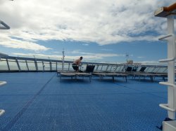 Norwegian Sun Sun Deck picture