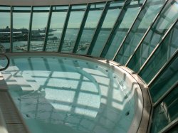 Independence of the Seas Solarium picture