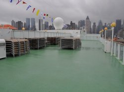 Norwegian Gem Public Sundeck picture