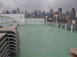 Norwegian Gem Public Sundeck picture