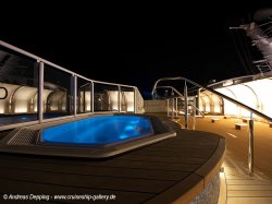 Norwegian Escape Haven Private Sundeck picture