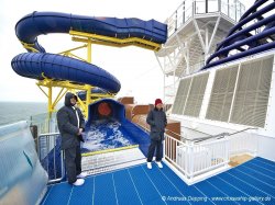 Norwegian Escape Aqua Racer picture