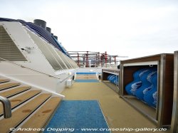 Norwegian Escape Aqua Racer picture