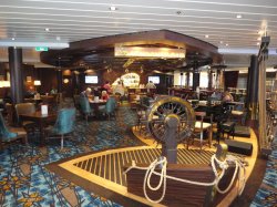 Ovation of the Seas Schooner Bar picture