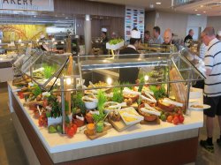 Harmony of the Seas Windjammer Marketplace picture