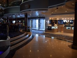 Norwegian Dawn Grand Atrium picture