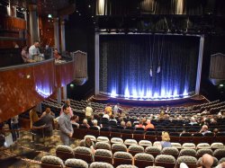 Norwegian Dawn Stardust Theater picture