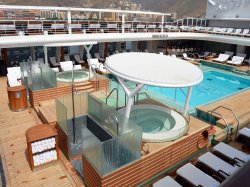 Seven Seas Explorer Pool picture