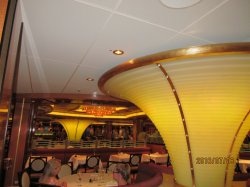 Regal Princess Concerto Dining Room picture