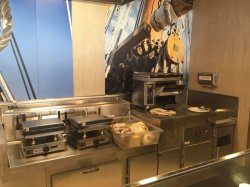 Harmony of the Seas Windjammer Marketplace picture