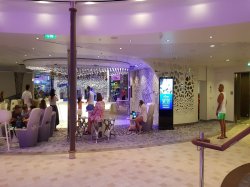 Harmony of the Seas Bionic Bar picture