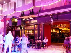 Harmony of the Seas Boot & Bonnet Pub picture