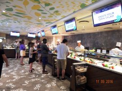 Harmony of the Seas Park Cafe picture