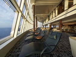 Norwegian Joy Observation Lounge picture