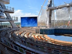 Harmony of the Seas Aqua Theater picture