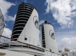 Nieuw Amsterdam Panorama Deck picture