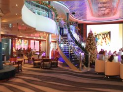 Norwegian Pearl Atrium picture