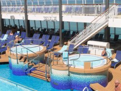 Norwegian Pearl Tahitian Pool picture