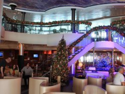 Norwegian Pearl Atrium picture