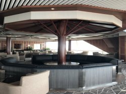 Norwegian Sky Spinnaker Lounge picture